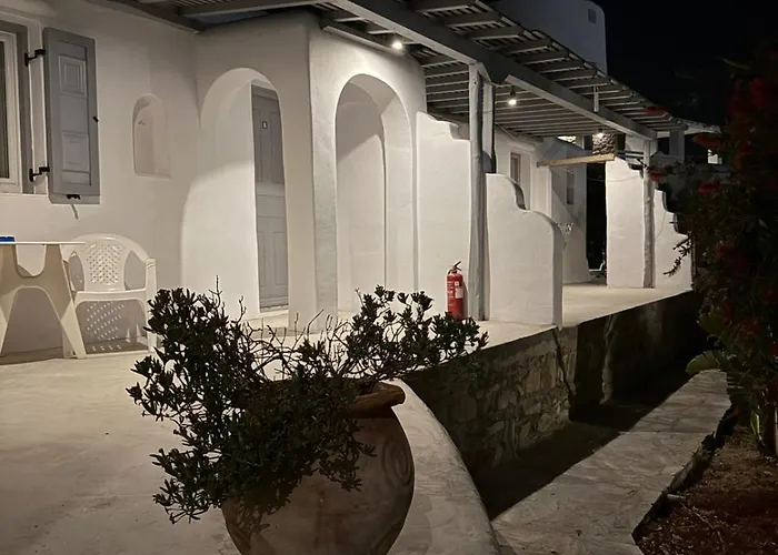 Apostolis Windmill * Psarrou