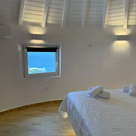 Apostolis Windmill * Psarrou