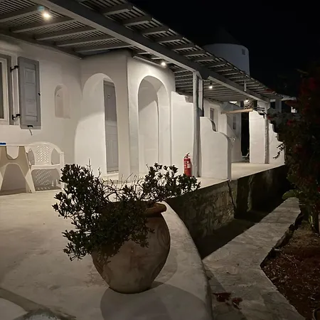 Apostolis Windmill * Psarou (Mykonos)